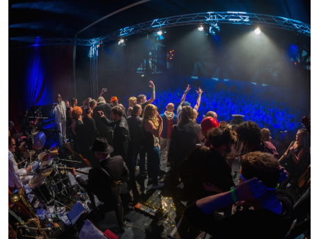 8. Dresdner Neujahrssingen "All we need is LOVE!"