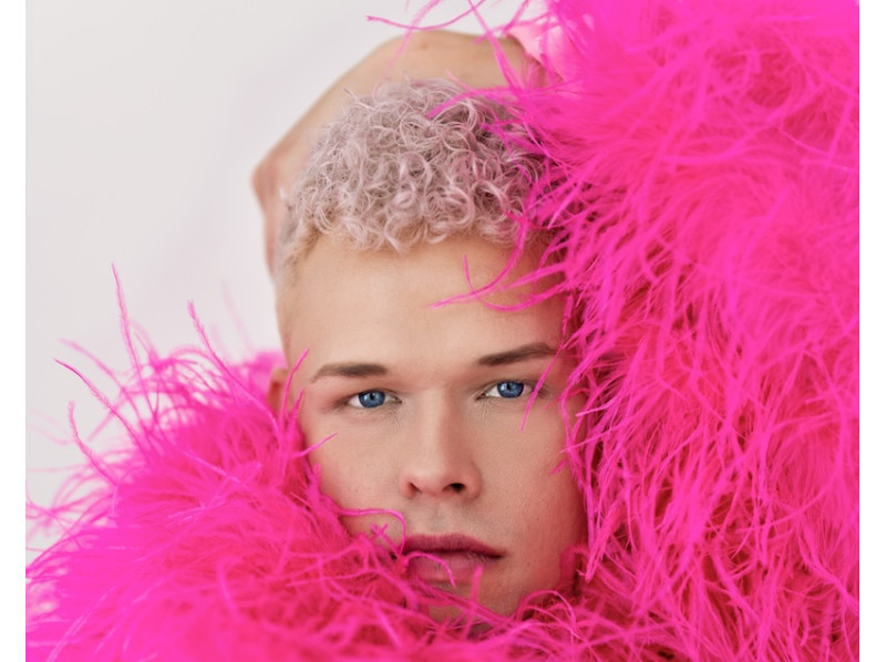 Tobias Born "Freaks! – Neue Männer braucht das Land"