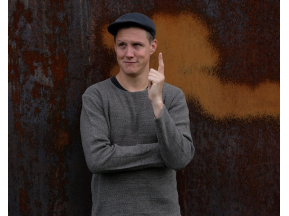 Sebastian 23 "Hinfallen ist wie anlehnen, nur später"