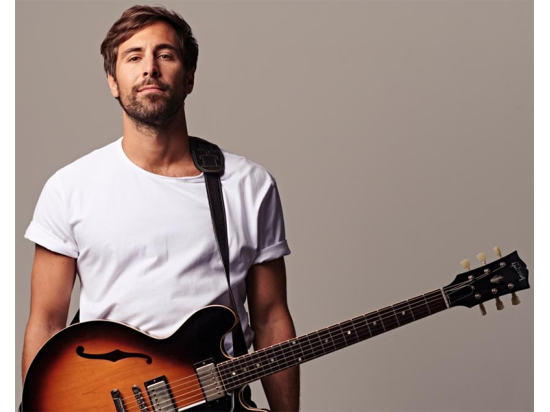Max Giesinger (D)