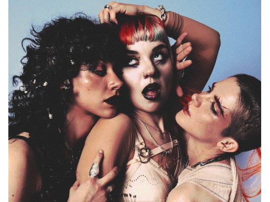 Grandma’s Ashes (Fra)