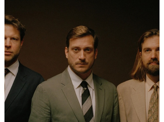 Asasello Quartett X Brandt Brauer Frick "Happy New Ear"