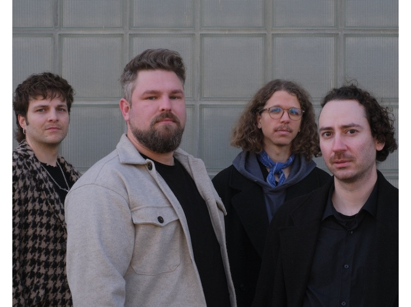 The Gardener & The Tree (CH)