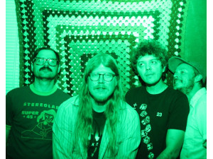 Holy Wave (US) + Tinted House & The Roaring 420s (D)